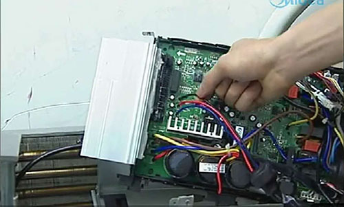 顺平美的空调电话是多少